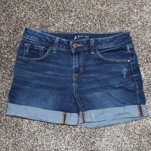 Apt. 9 Mid-Rise Lightly Distressed Jean Shorts